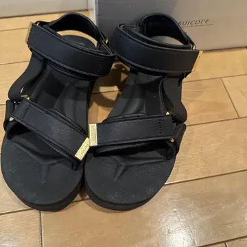 SUICOKE 블랙 스포츠 샌들 23cm