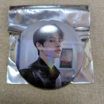 SEVENTEEN CAFE 2025 캔뱃지 JUN 준 홀로그램