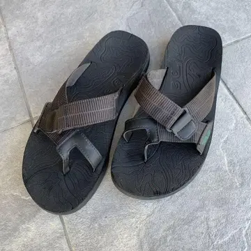 Teva 블랙 샌들
