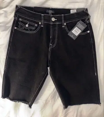 트루 릴리전 TRUE RELIGION 데님 하프 팬츠 미사용 새상품