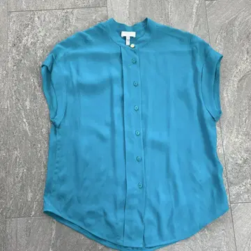 ESCADASPORT 슬리브리스 블라우스