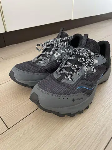 Saucony GORE-TEX 트레일 러닝화