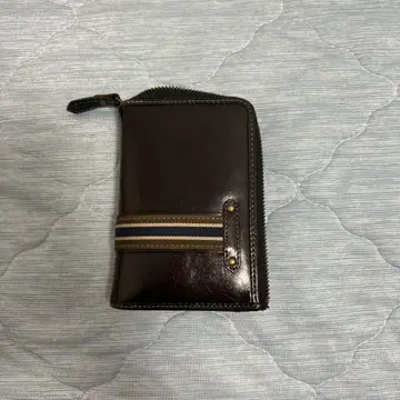 다크 브라운 가죽 접이식 지갑