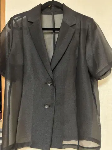 BAMS 이번 시즌 오간자 하프 슬리브 자켓 블랙