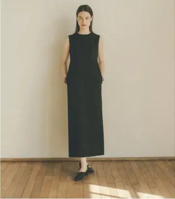 BACK OPEN I LINE 원피스 - 블랙