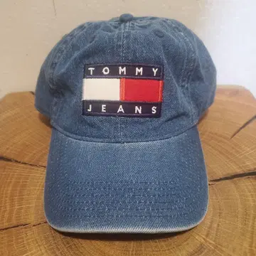 새상품급 TOMMY JEANS 캡