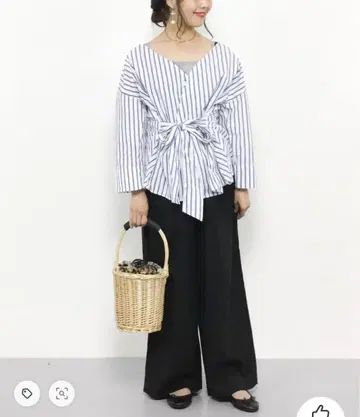 새상품 니코앤드 카슈쿨 스트라이프 블라우스 랩 셔츠 L 사이즈