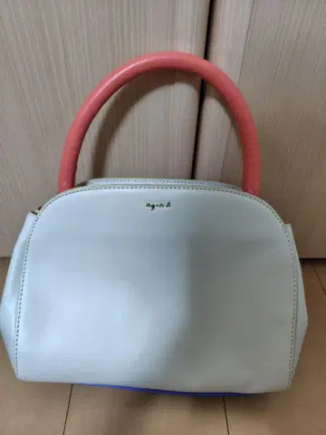 에네스베 말렌 핸드백