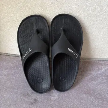 TENTIAL 블랙 샌들