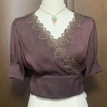 Lily Brown 레이스 블라우스