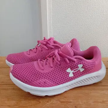 Under Armour DELUXE FOAM 스니커즈 22.5cm