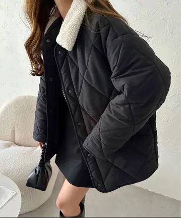andme 앤도미 2way 옷깃 보아 다이아 퀼팅 블루종