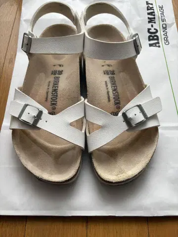 BIRKENSTOCK Rio 화이트 샌들 39