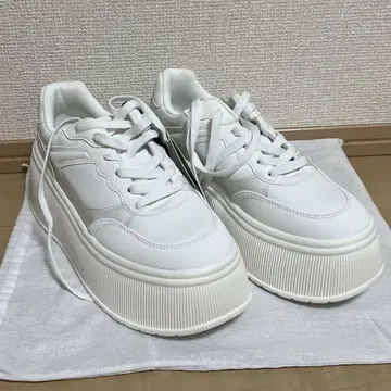 자라 통굽 스니커즈 24cm