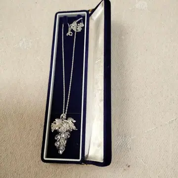 수정 포도 디자인 목걸이 미사용 새상품