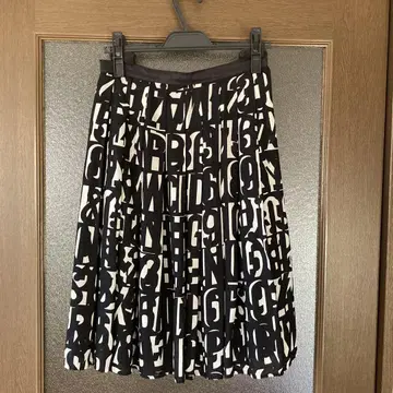 폴스미스 플리츠 스커트 블랙