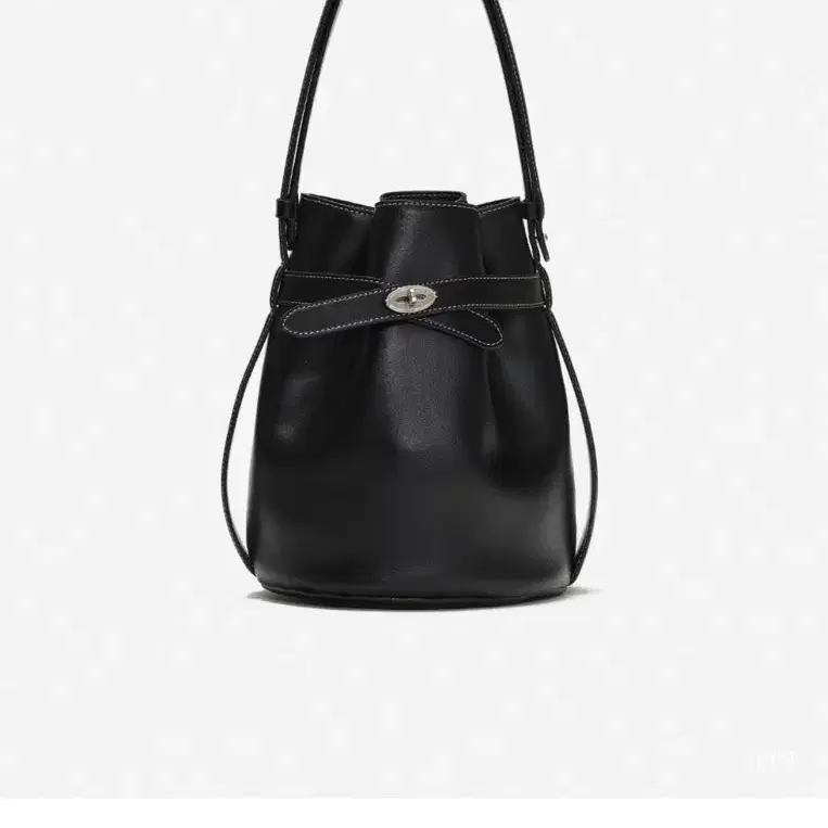 ★OSTKAKA★ Classic belt bucket bag mini 2 colors MUSINSA | OSTKAKA Classic Belt Bucket Bag Mini Black