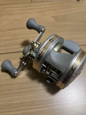 Abu Garcia UC-4600C 베이트 릴
