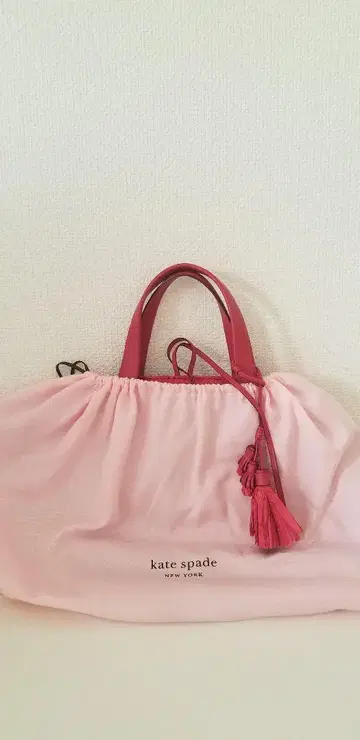 kate spade 라지 스트로우 토트 빅 토트 태슬 정가 64,000엔