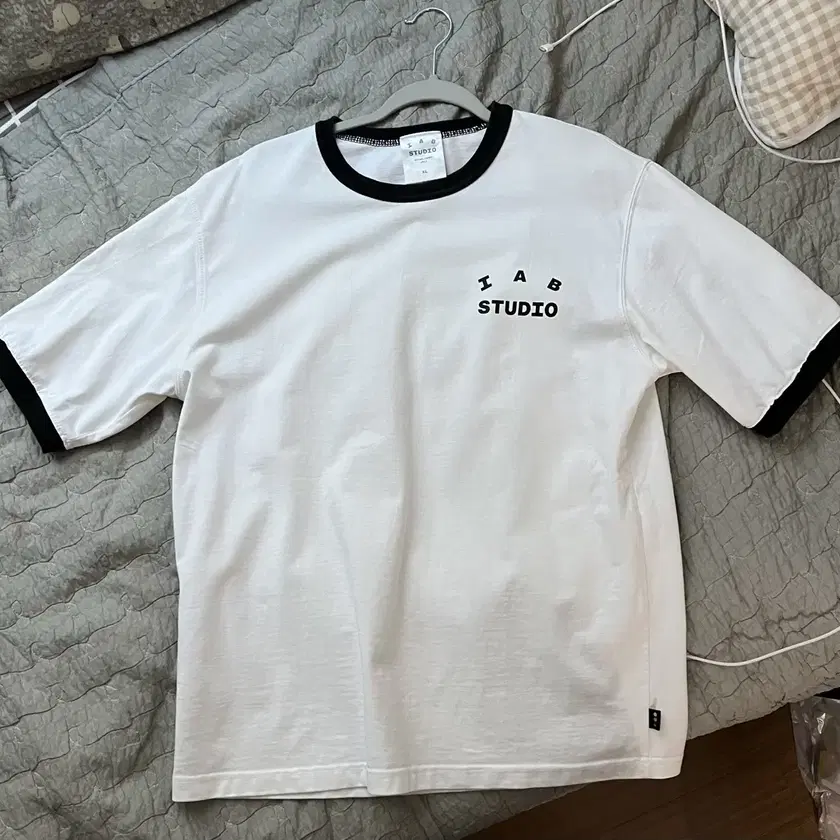 ★入手困難★IAB Studio T-Shirt s-l400.jpg