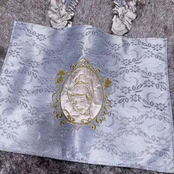 Maison de FLEUR 신데렐라 스퀘어 토트백