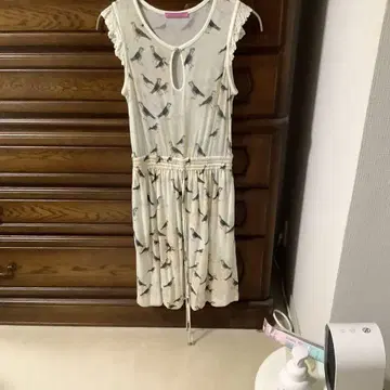 Miriam Ocariz 새 프린트 슬리브리스 원피스