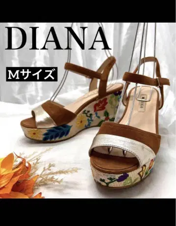 DIANA 다이애나 꽃무늬 자수 통굽 샌들 웨지솔 23.5cm M 사이즈
