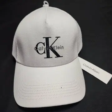 Calvin Klein 캘빈클라인 화이트 로고 캡 프리 사이즈