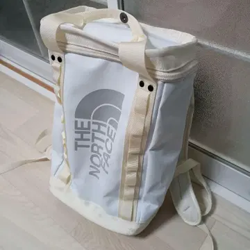 THE NORTH FACE 방수 백팩 화이트 14리터