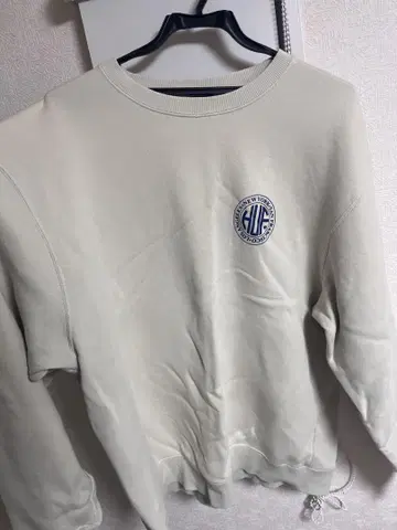 HUF 크루넥 맨투맨 크림
