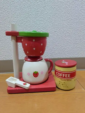 마더 가든 딸기 모티브 커피 세트