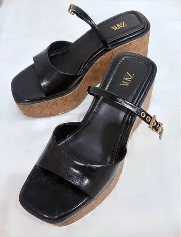 ZARA 블랙 웨지 샌들 코르크 스타일 힐