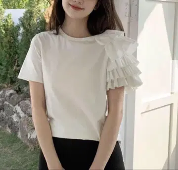벌스데이 바쉬 비대칭 프릴 탑 S