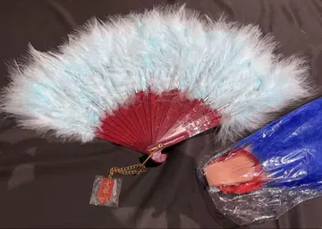 여왕벌 개 공주 줄리 부채