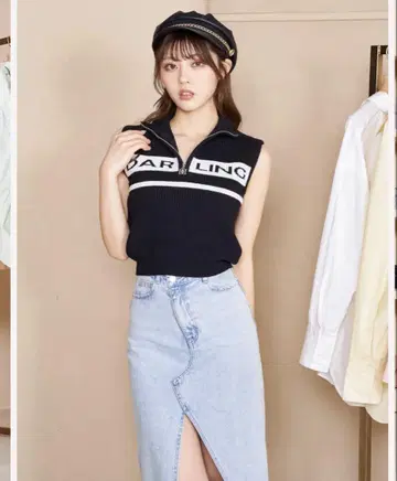 DARICH 하프 지퍼 재규어 니트 탑