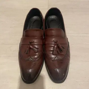 다크 브라운 태슬 로퍼
