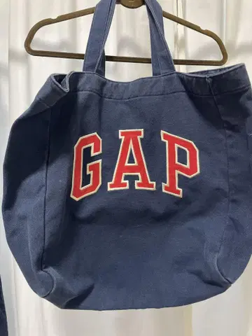 GAP 네이비 토트백 로고