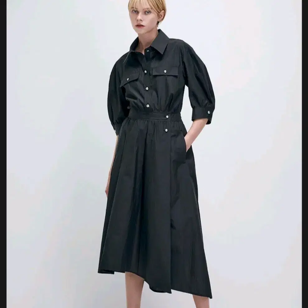 SHIRRING ONEPIECE on Bunjang Global Site.