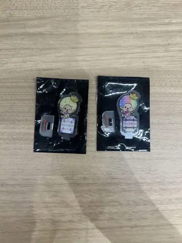 몬치치 한정 아크릴 스탠드 레어 2개 세트