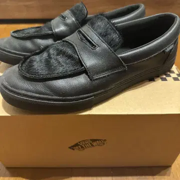VANS 블랙 로퍼 슬립온