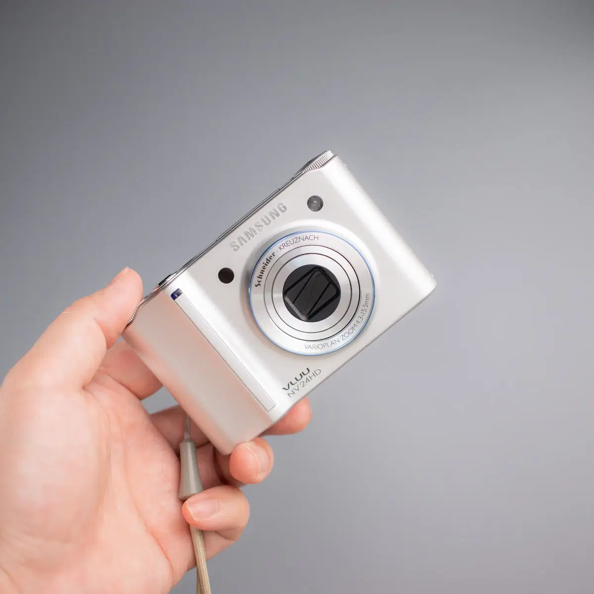 Samsung Nv24 Nv24hd 希少】動作確認済みSamsung VLUX NV24HD デジタル