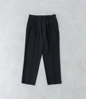 new basic 울 트윌 테이퍼드 슬랙스 블랙 M