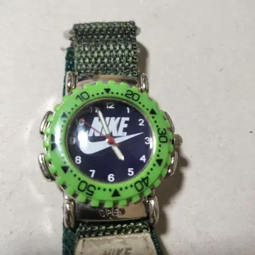 Nike 아날로그 시계 그린/블랙 80s 90s 레트로 매니아