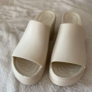 크록스 화이트 화이트 샌들 오픈토 23cm 통굽 W7