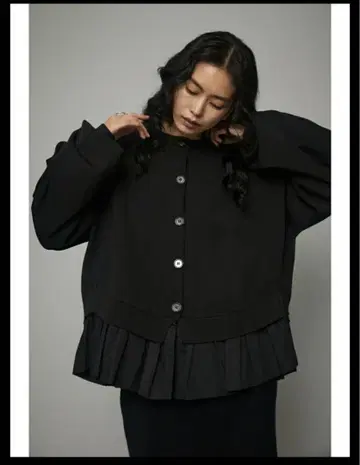 Frill knit cadigan HeRIN.CYE 헤린 도트 사이