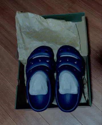 KEEN 네이비 26cm 새상품 YOGUI