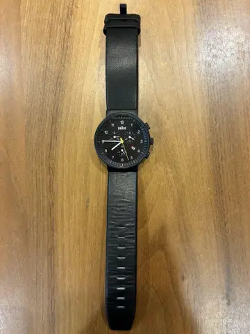 BRAUN 손목시계
