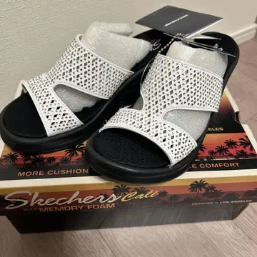 Skechers 컴포트 샌들 화이트