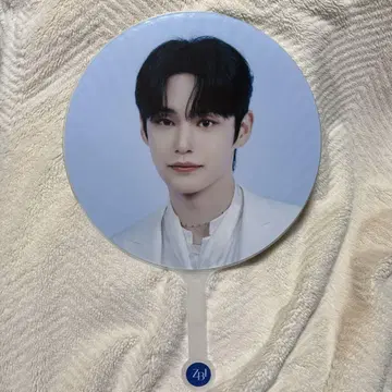 2023 ZEROBASEONE FAN-CON 부채 지은