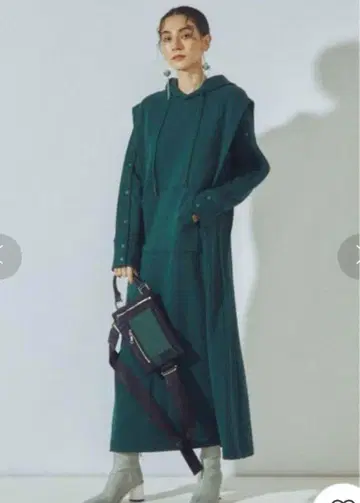 UN3D. 디자인 슬리브 후드티 원피스